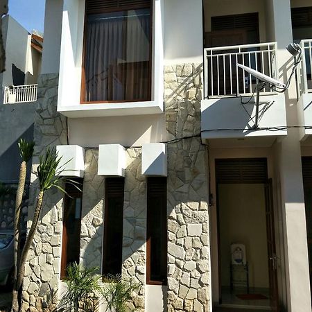 Villa Town House Batu Batu  Εξωτερικό φωτογραφία